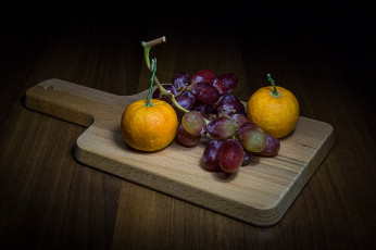 Картинка еда фрукты +ягоды мандарины виноград