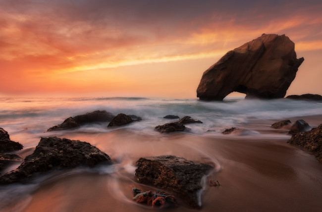 Обои картинки фото природа, побережье, волны, скалы, пляж, португалия, море, выдержка