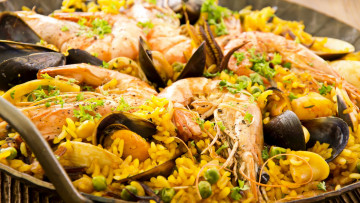Картинка еда рыбные+блюда +с+морепродуктами креветки мидии рис паэлья