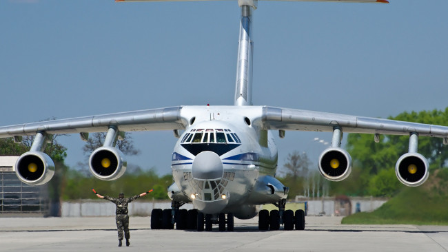 Обои картинки фото авиация, военно-транспортные самолёты, ил, 76