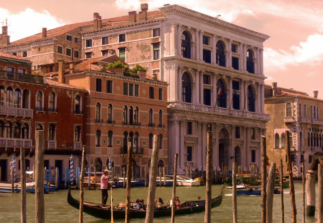 Обои картинки фото города, венеция, италия, гондола, канал, дома