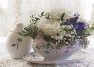Картинка рисованное цветы колокольчики арт гипсофила розы букет текстура ваза