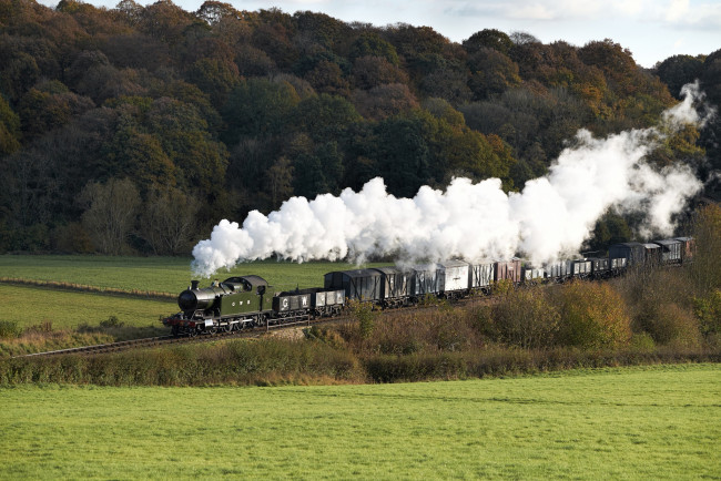 Обои картинки фото техника, поезда, природа, дым, паровоз, вагоны, поезд