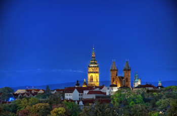 Картинка hradec krаlovе Чехия города огни ночного дома ночь