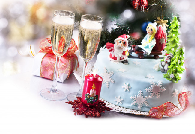 Обои картинки фото праздничные, угощения, свеча, шампанское, торт