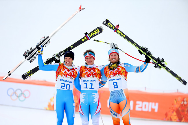 Обои картинки фото спорт, лыжный спорт, сочи, спортсмены, горнолыжники, лыжи, радость, тройка, снег, олимпиада