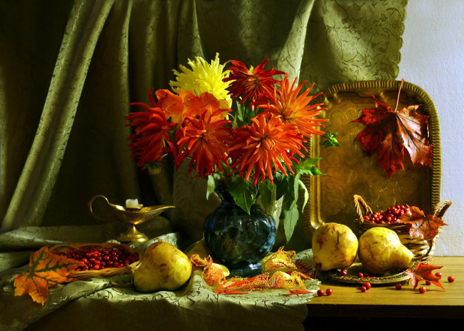 Обои картинки фото еда, натюрморт, георгины, груши, ягоды