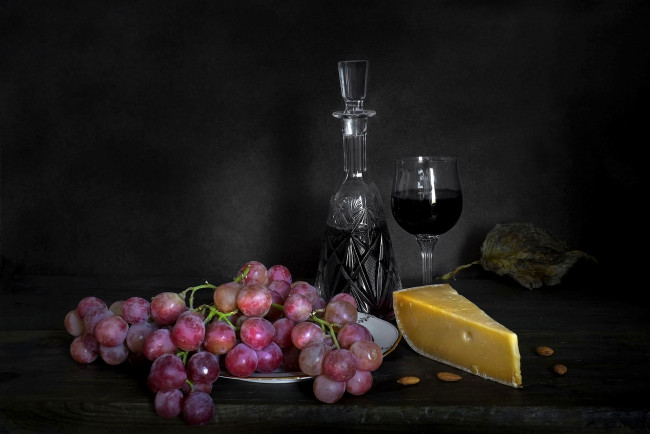 Обои картинки фото еда, натюрморт, миндаль, сыр, виноград, вино