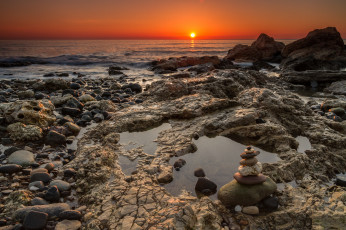 Картинка природа восходы закаты океан рассвет солнце камни горизонт англия