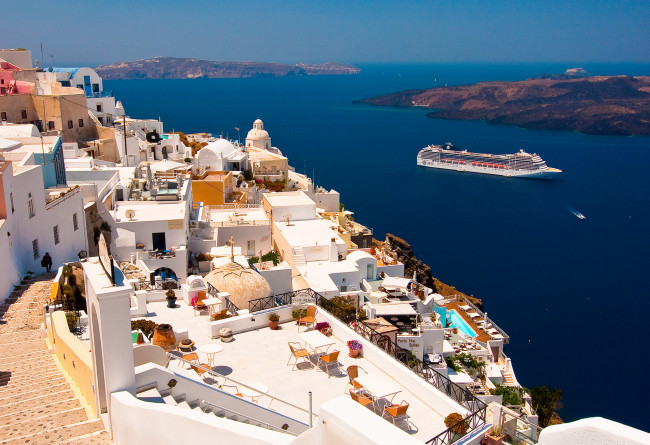 Обои картинки фото oia, santorini, greece, города, санторини, греция, ия, эгейское, море, лайнер