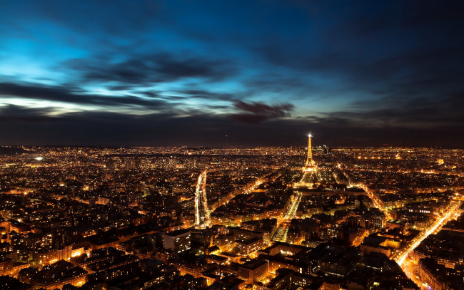 Обои картинки фото paris, night, sky, города, париж, франция, башня, эйфеля, огни, небо, ночь