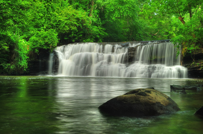 Обои картинки фото природа, водопады, вода, поток, зелень