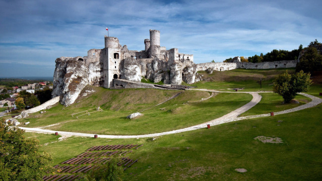 Обои картинки фото ogrodzieniec castle, города, замки польши, ogrodzieniec, castle
