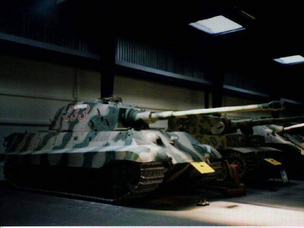 Обои картинки фото тяжёлый, танк, pzkpfw, vi, ausf, тигр, ii, техника, военная