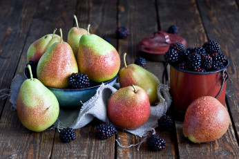 Картинка еда фрукты +ягоды груши ежевика