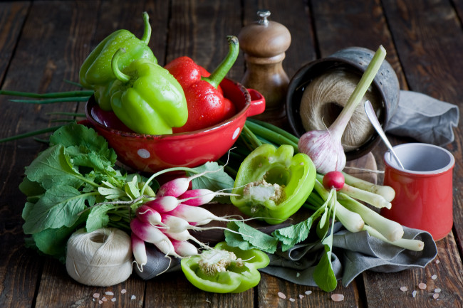 Обои картинки фото еда, овощи, перец, лук