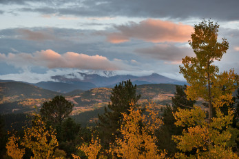 Картинка природа горы облака деревья пейзаж осень