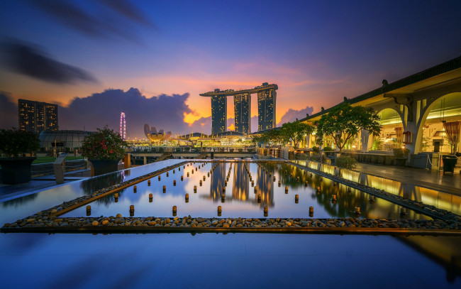 Обои картинки фото города, сингапур , сингапур, вечер, закат, городской, вид, роскошный, отель, азия