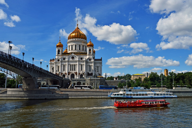 Обои картинки фото города, москва, россия, мост, река, храм, христа, спасителя