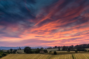 Картинка природа поля tuscan sunset italy закат поле