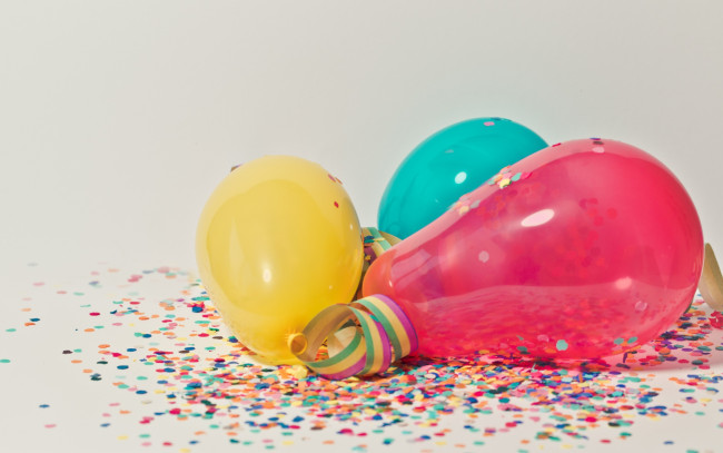 Обои картинки фото праздничные, шары, шарики, конфетти