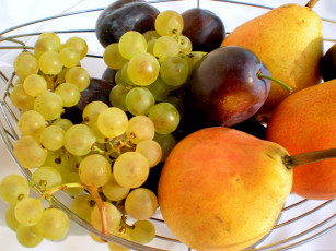 Картинка еда фрукты ягоды виноград груши сливы