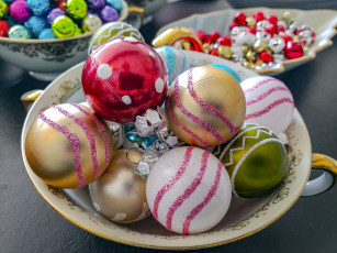 Картинка праздничные шары шарики