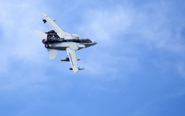 Обои картинки фото авиация, боевые, самолёты, tornado, gr4, za547