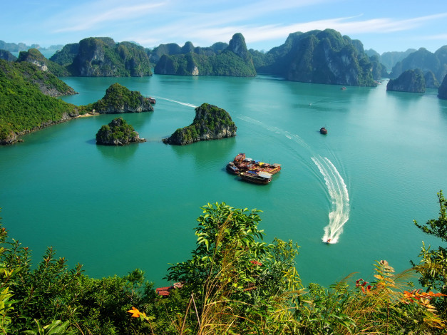 Обои картинки фото бухта халонг вьетнам, природа, моря, океаны, побережье, море, залив