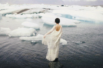 Картинка девушки -unsort+ брюнетки +шатенки платье девушка льды море ситуация