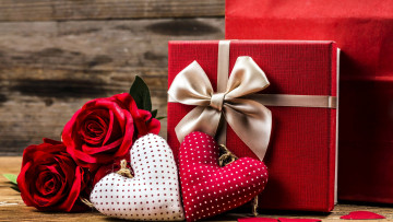 Картинка праздничные день+святого+валентина +сердечки +любовь розы подарок сердечки бант