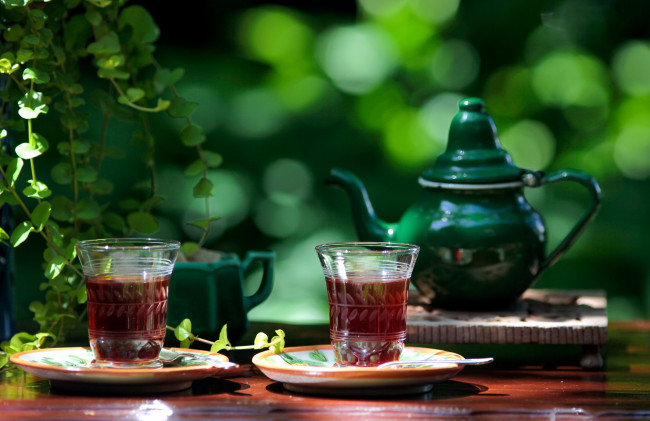 Обои картинки фото еда, напитки,  чай, чайник, чай, стаканы