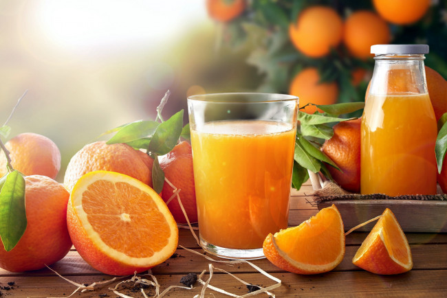 Обои картинки фото еда, напитки,  сок, апельсины, мандарины, сок, цитрусы