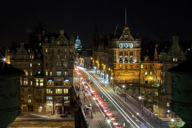 Обои картинки фото города, эдинбург , шотландия, дома, огни, фонари, свет, scotland, здания, дороги, ночь, северный, мост, north, bridge, эдинбург, edinburgh