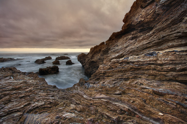 Обои картинки фото природа, побережье, тучи, скалы, океан