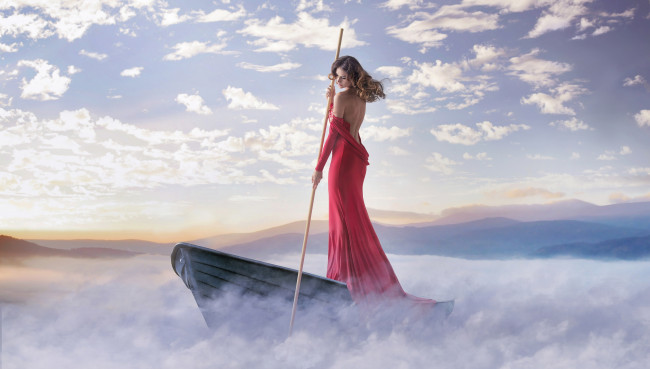 Обои картинки фото девушки, -unsort , брюнетки,  шатенки, девушка, стоит, в, красном, платье, шест, лодка, туман, облака, берег