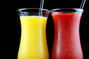 Картинка еда напитки +сок бокалы сок лимонный томатный