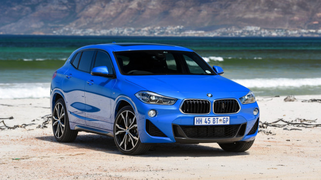 Обои картинки фото 2018 bmw x2 sdrive20i m sport, автомобили, bmw, бмв, побережье, синий, m-sport, sdrive20i, x2, 2018