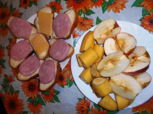 Картинка еда бутерброды +гамбургеры +канапе яблоки хлеб колбаса сыр