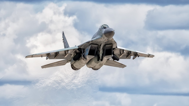Обои картинки фото авиация, боевые самолёты, миг-29смт