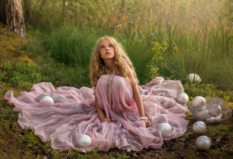Картинка девушки -+блондинки +светловолосые блондинка трава платье шары