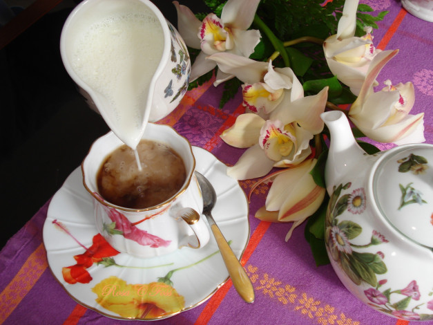 Обои картинки фото еда, напитки, Чай, чай, орхидея, молоко