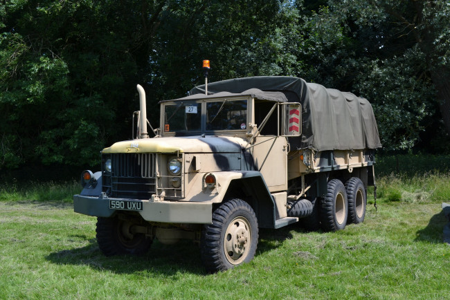 Обои картинки фото 1954 reo m35, техника, военная техника, грузовик, автошоу
