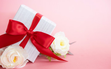 Картинка праздничные подарки+и+коробочки цветы фон подарок