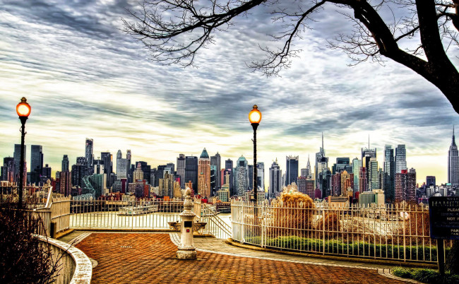 Обои картинки фото города, нью-йорк , сша, небоскребы, дома, площадь, фонари, нью-йорк, new, york