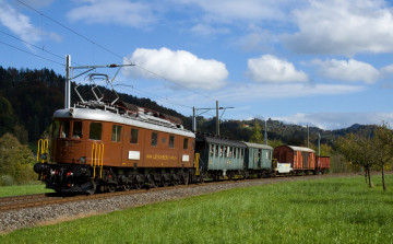 Картинка техника поезда смешанный состав локомотив