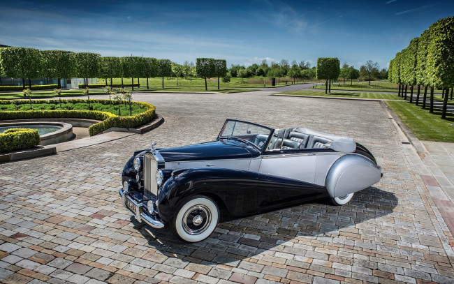 Обои картинки фото 1952-rolls-royce-silver-dawn, автомобили, классика, rolls-royce