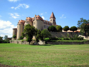 Картинка chateau prieure de pommiers en forez loire города замки луары франция