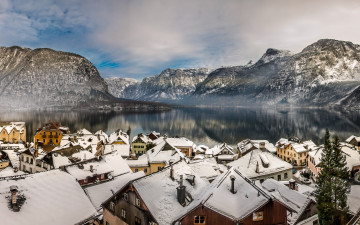 Картинка города -+пейзажи зима крыши дома горы озеро lake hallstatt alps альпы гальштатское австрия гальштат austria панорама