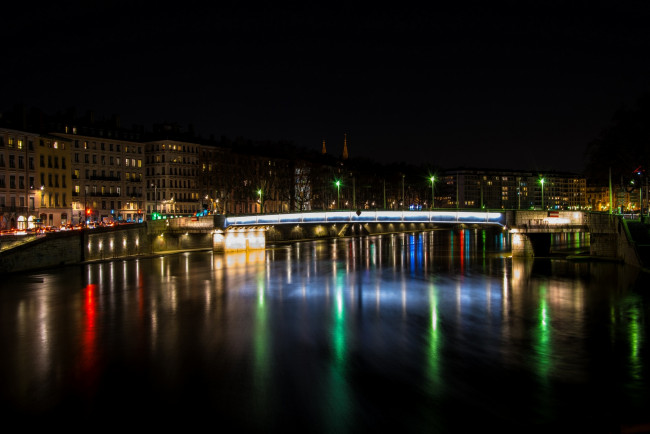 Обои картинки фото франция, города, - огни ночного города, водоем, фонари, мост, здания